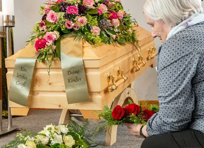 Ihre Trauerfeier bei Stryi: respektvoll, menschlich und würdevoll
