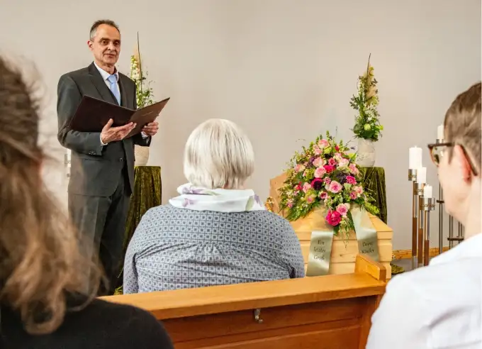 Ihre Trauerfeier mit Stryi Bestattungen